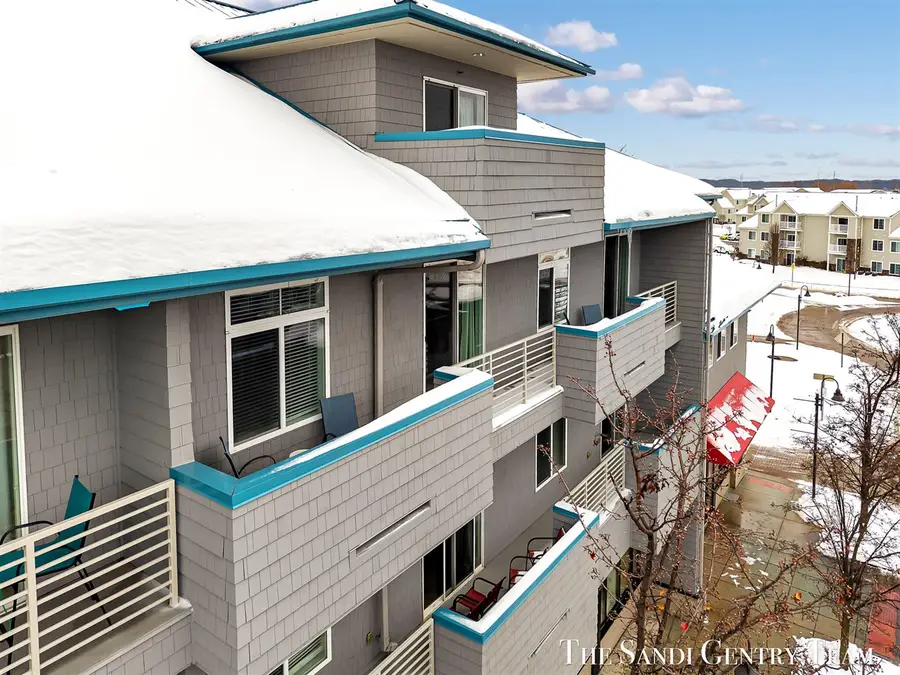 529 Miller #305, Grand Haven, MI 49417 - #2