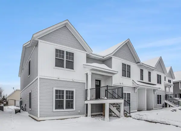 2106 Sherwood, Holland, MI 49423