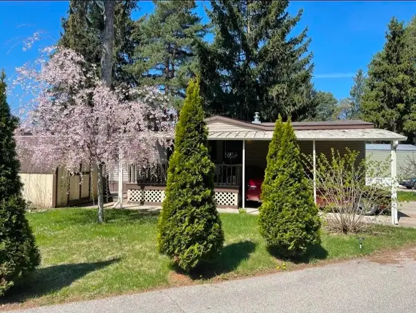 3 Riverview, Update, MI 48880