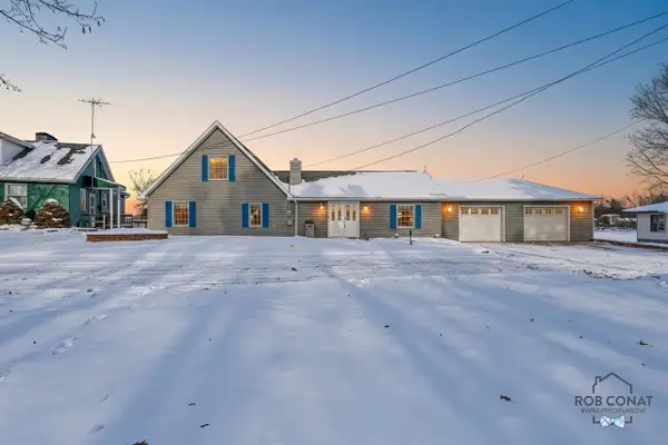 411 S Rock Lake, Vestaburg, MI 48891