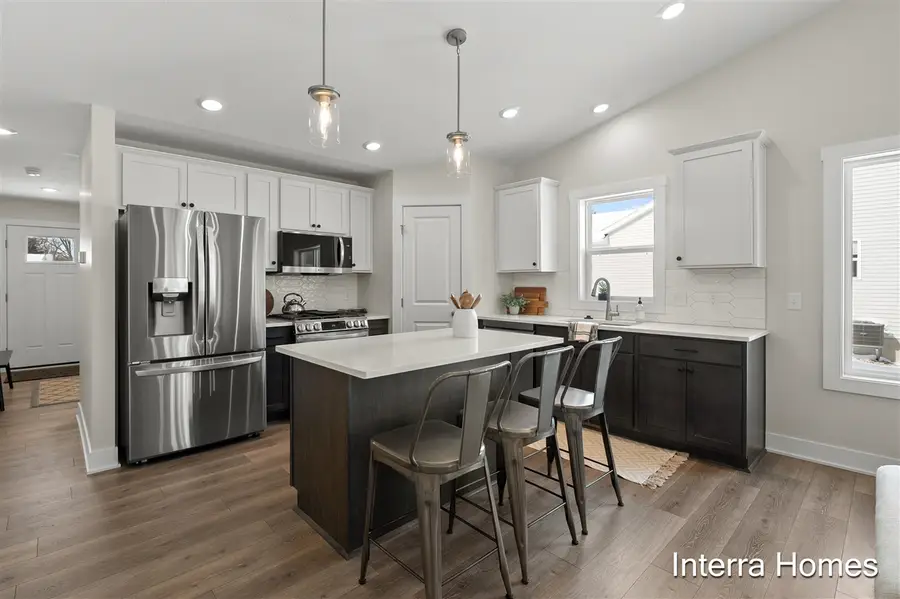 321 Hickory Valley, Kalamazoo, MI 49009 - #3