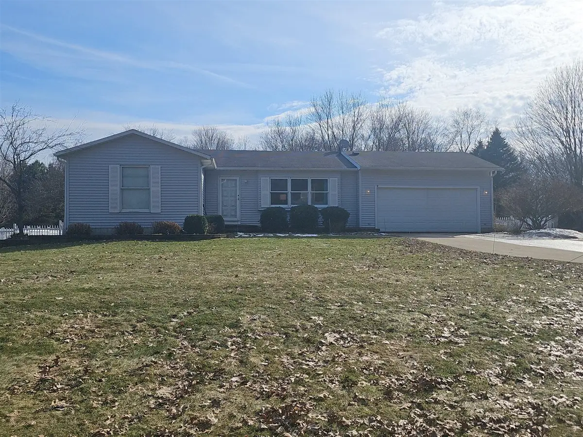 24271 Thousand Oaks, Mattawan, MI 49071 - #1