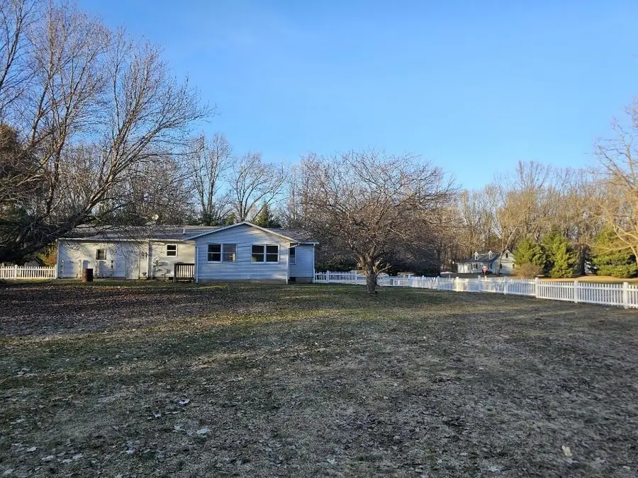 24271 Thousand Oaks, Mattawan, MI 49071 - #2