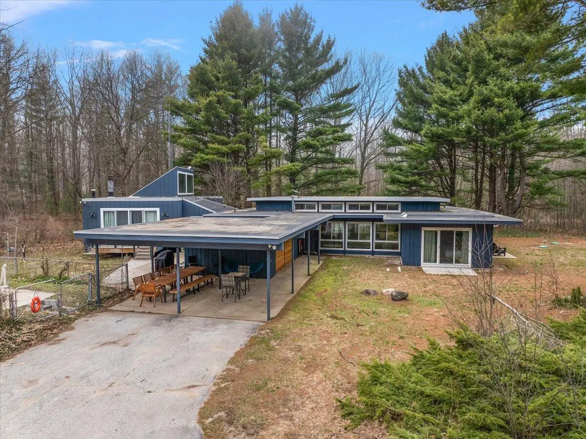 18830 77th, South Haven, MI 49090 - #1