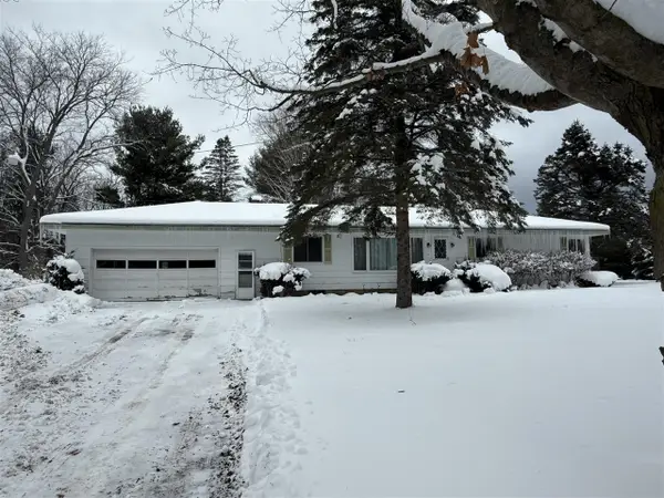 2404 W Arthur, New Era, MI 49446