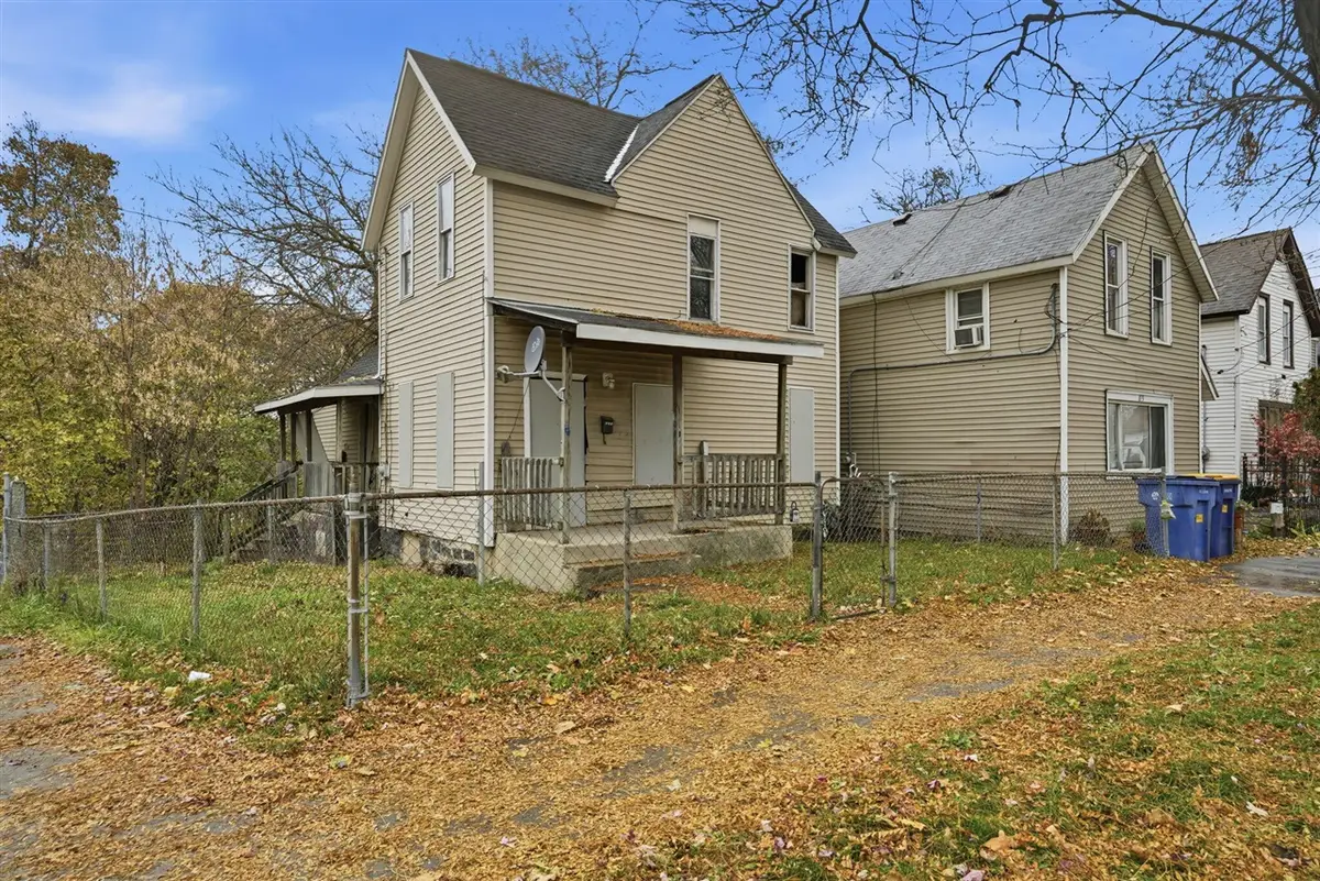 877 Oakland, Grand Rapids, MI 49503 - #1