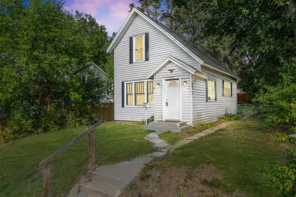 1516 Cole, Grand Rapids, MI 49505