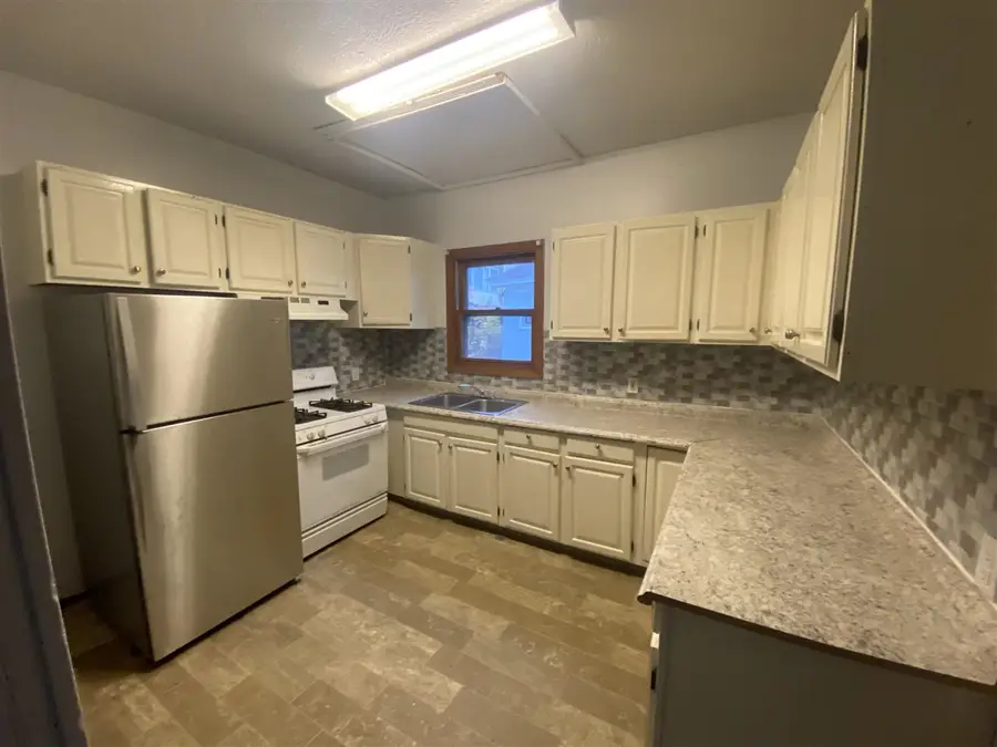 612 Oak, Kalamazoo, MI 49007 - Image #2