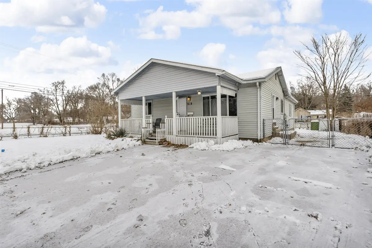 203 Dakota, Ypsilanti, MI 48198 - Image #1