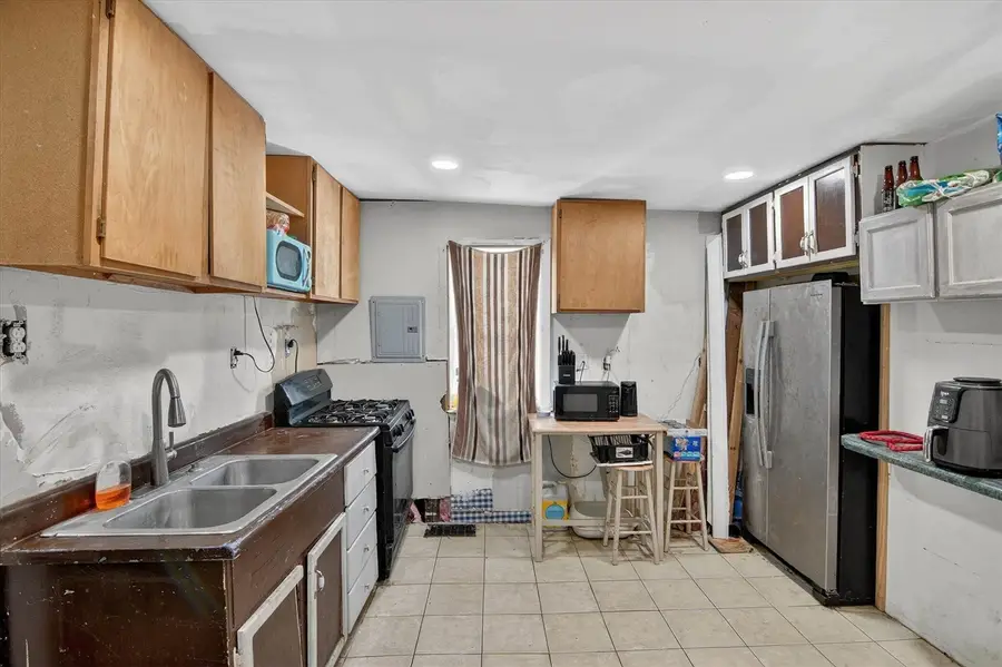 64 Spring, Hillsdale, MI 49242 - Image #3