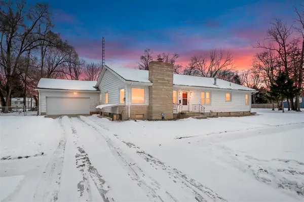 412 6th, Three Rivers, MI 49093