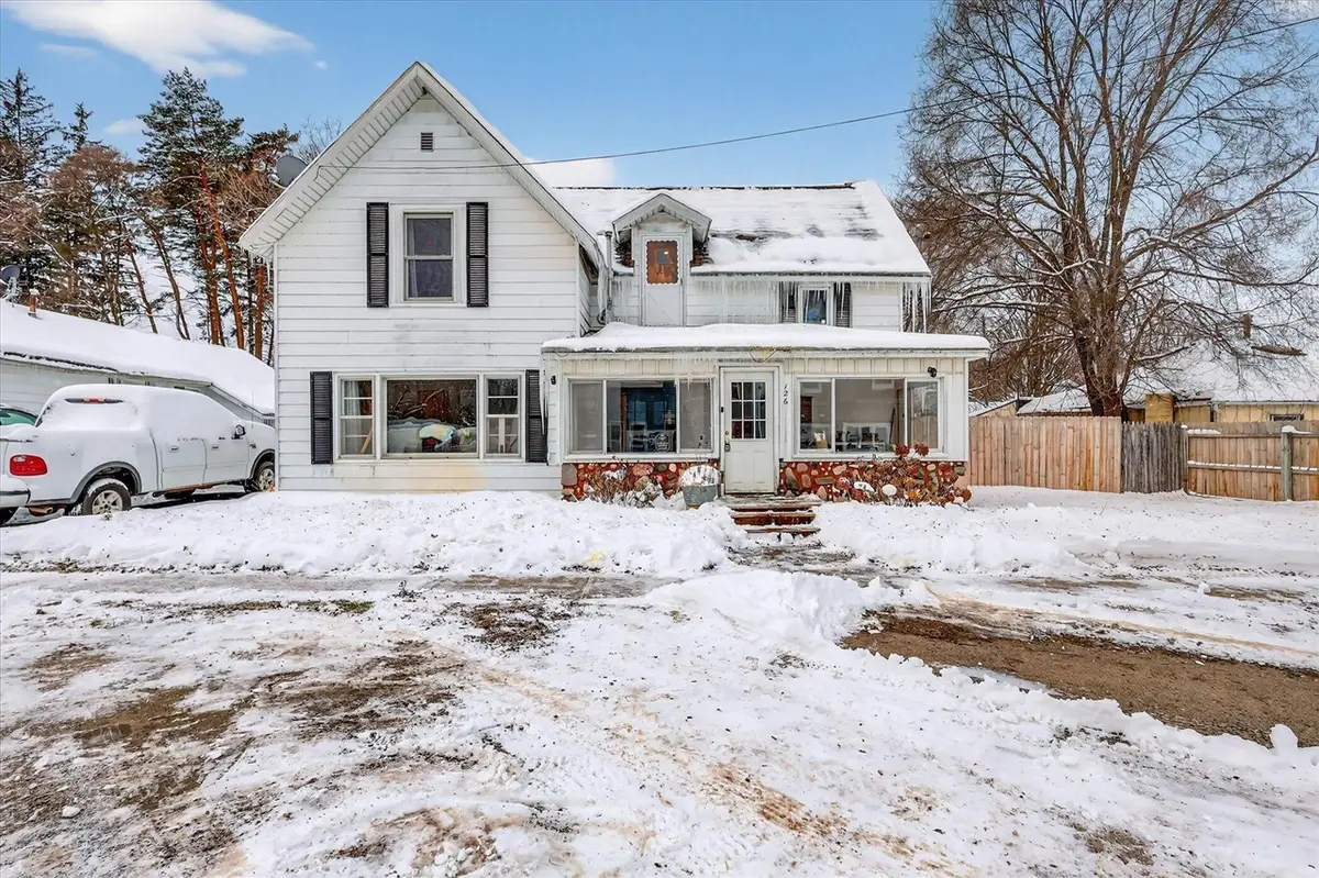 126 N Clark, Six Lakes, MI 48886 - #1