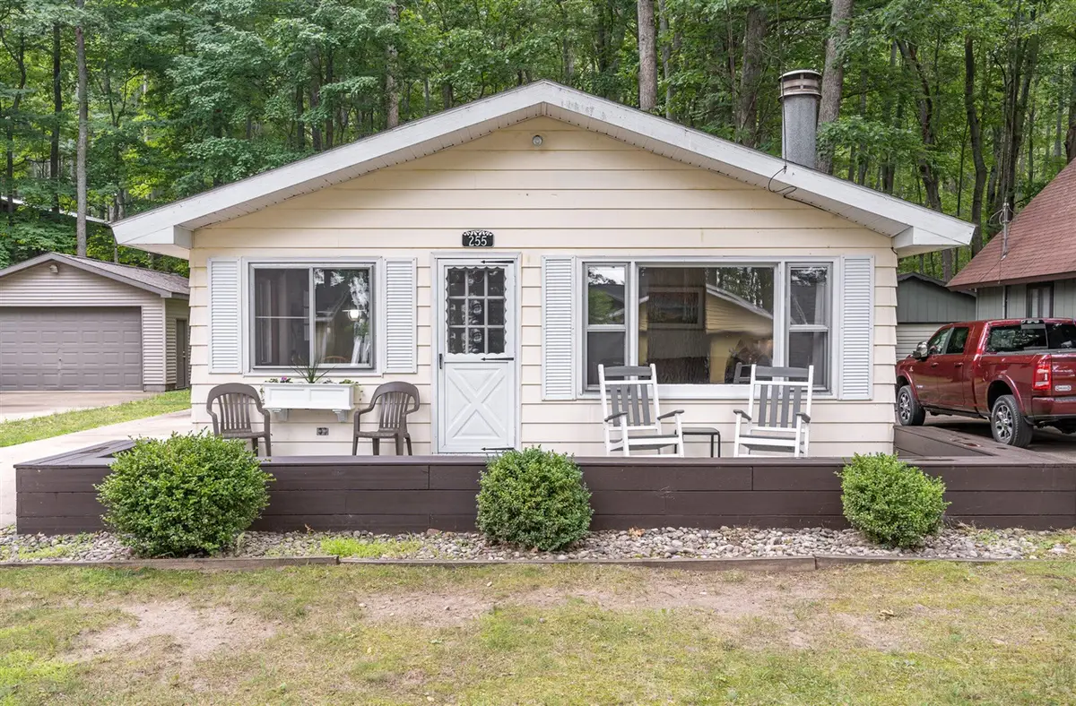 255 Robbins, Roscommon, MI 48653 - Image #1