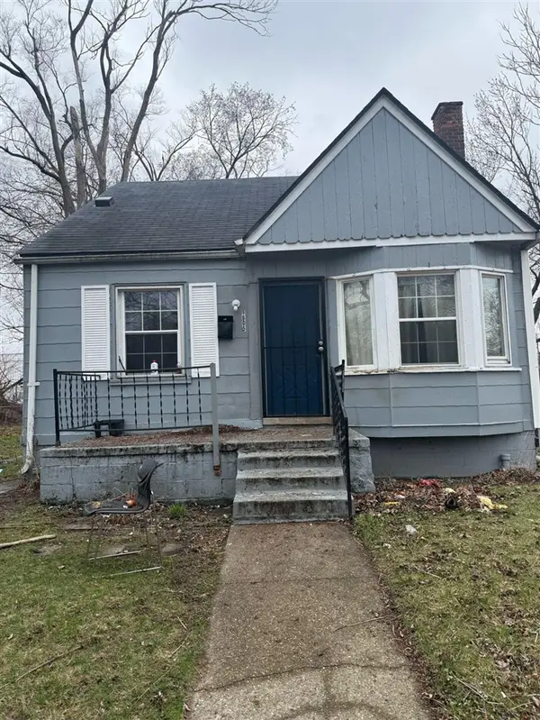 9605 Decatur, Detroit, MI 48227