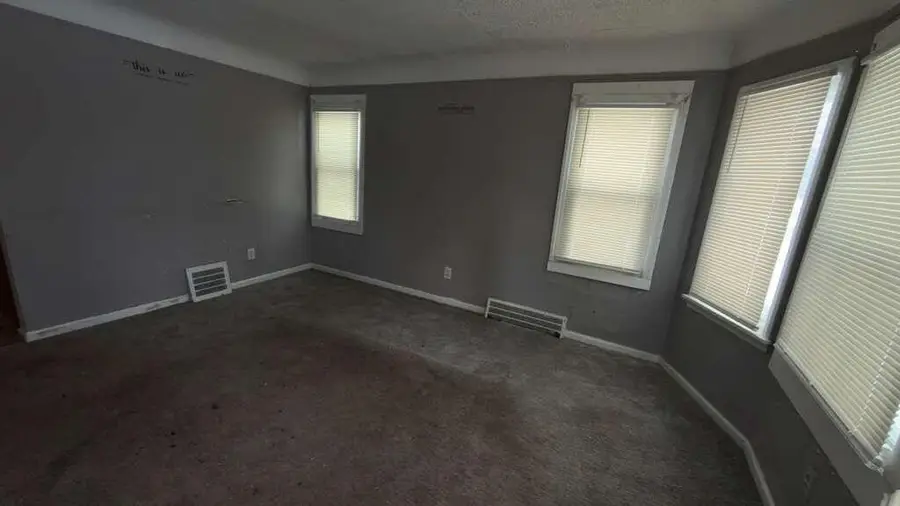 9605 Decatur, Detroit, MI 48227 - #3