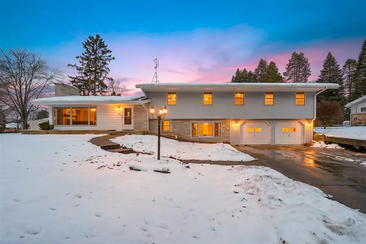 205 Wahwahtaysee, Battle Creek, MI 49015 - #1