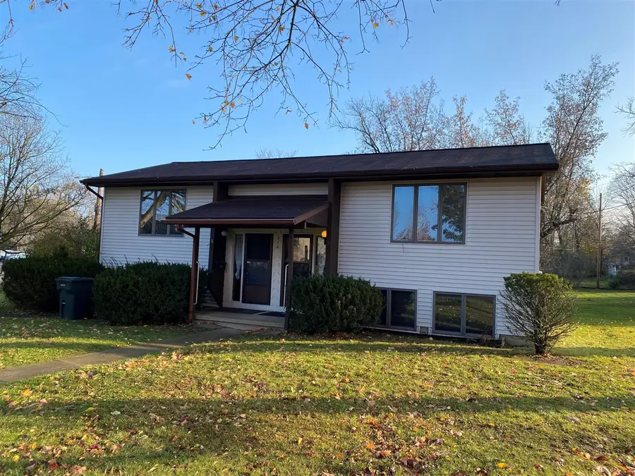 316 N East, Chelsea, MI 48118 - Image #2