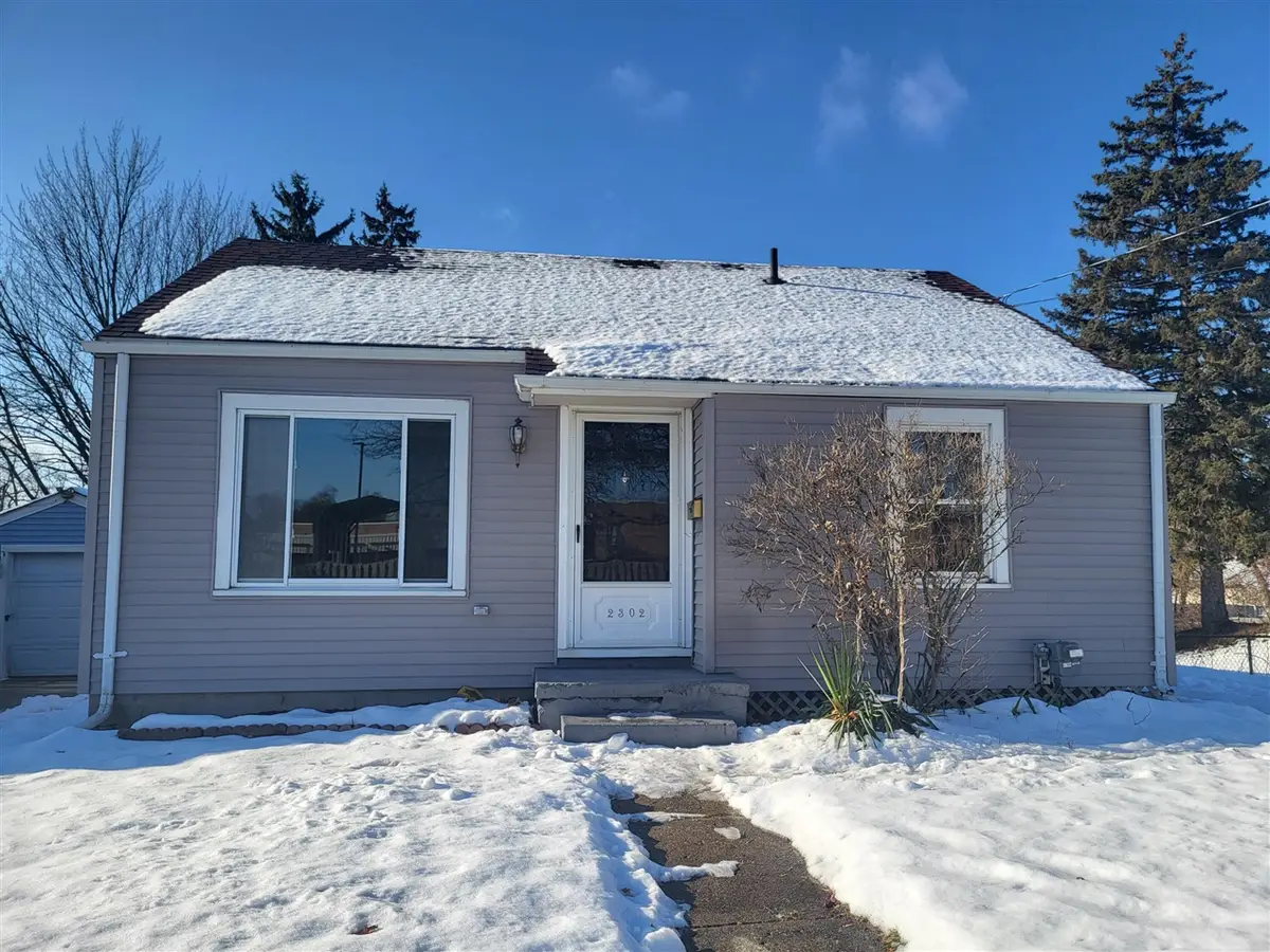 2302 Maplewood, Lansing, MI 48910 - #1