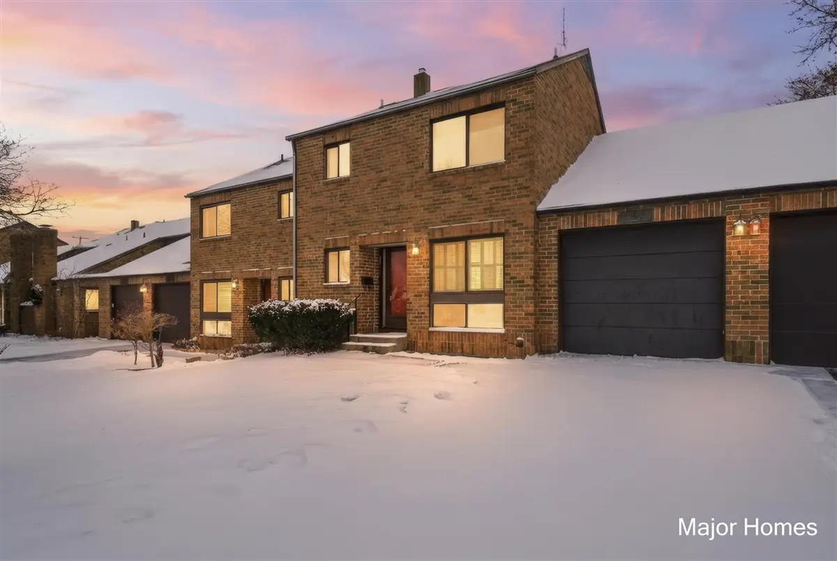 241 Heritage Commons, Grand Rapids, MI 49503 - #1