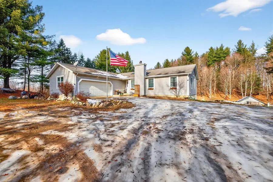 2101 124th, Hopkins, MI 49328 - Image #3