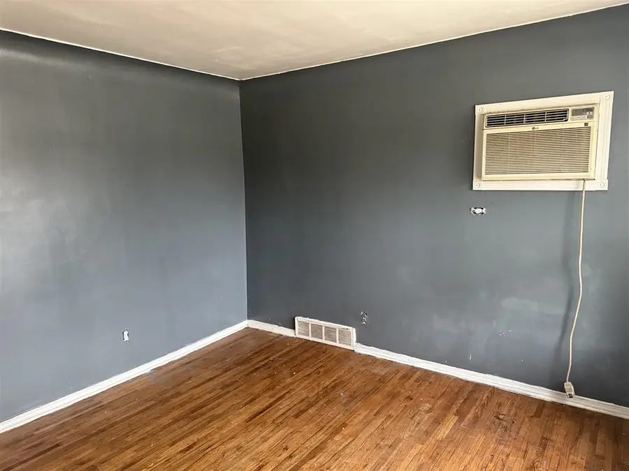 7560 Prospect, Warren, MI 48091 - #2