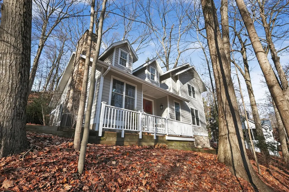 12772 Lakeland, Sawyer, MI 49125 - Image #1