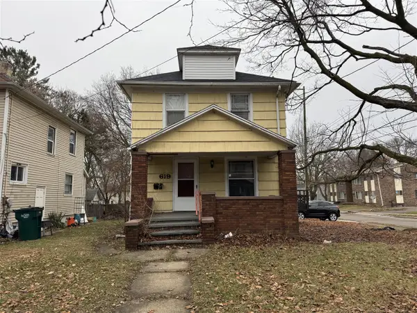 619 E Mount Hope, Lansing, MI 48910