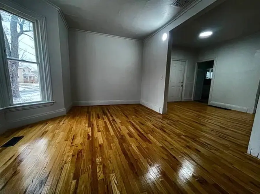 939 Williams, Jackson, MI 49203 - #3