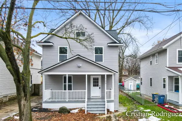 145 NW Straight, Grand Rapids, MI 49504