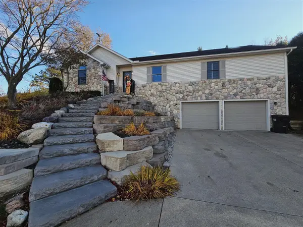 11815 N Lake Side, Jerome, MI 49249