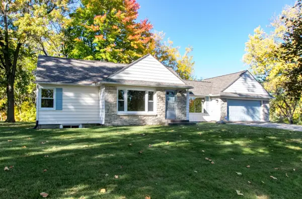 5715 Kalamazoo, Grand Rapids, MI 49508