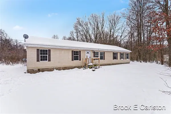 2742 Strand, Muskegon, MI 49445