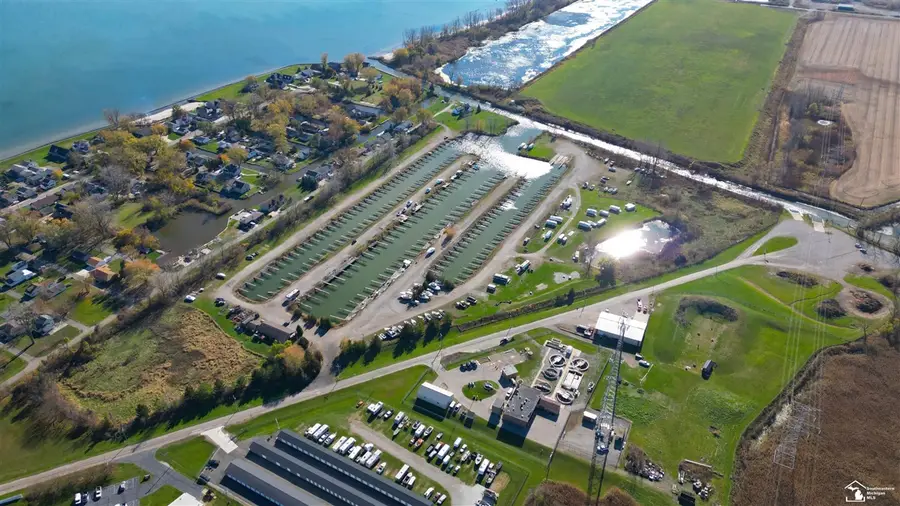 10420 S Harold Drive, Luna Pier, MI 48157 - Image #3