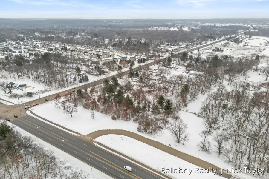 6130 W River, Belmont, MI 49306 - #3