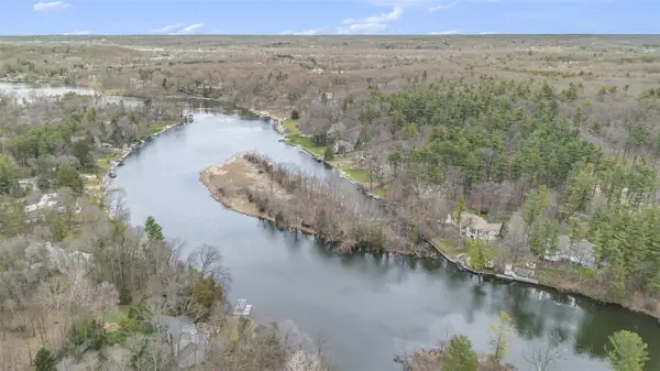 1885 Timber Trail, Ada, MI 49301