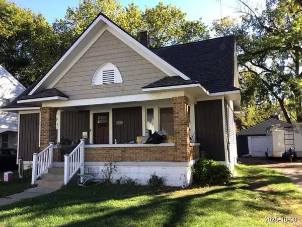 2438 Wyoming, Wyoming, MI 49519