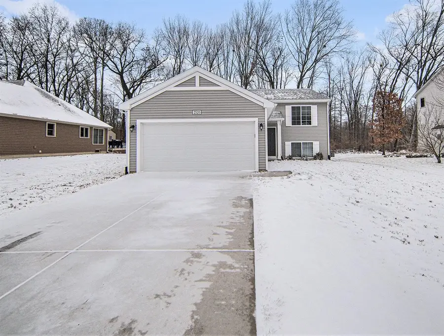2520 Woodridge, Adrian, MI 49221 - #2