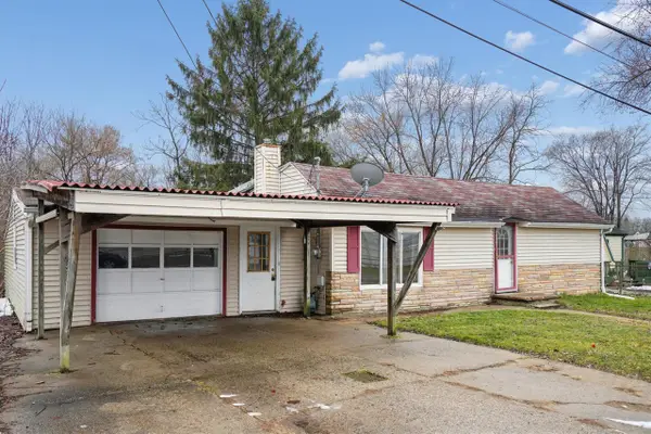 1306 Franklin, Albion, MI 49224