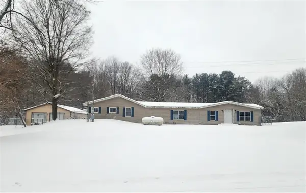 25113 12th, Gobles, MI 49055