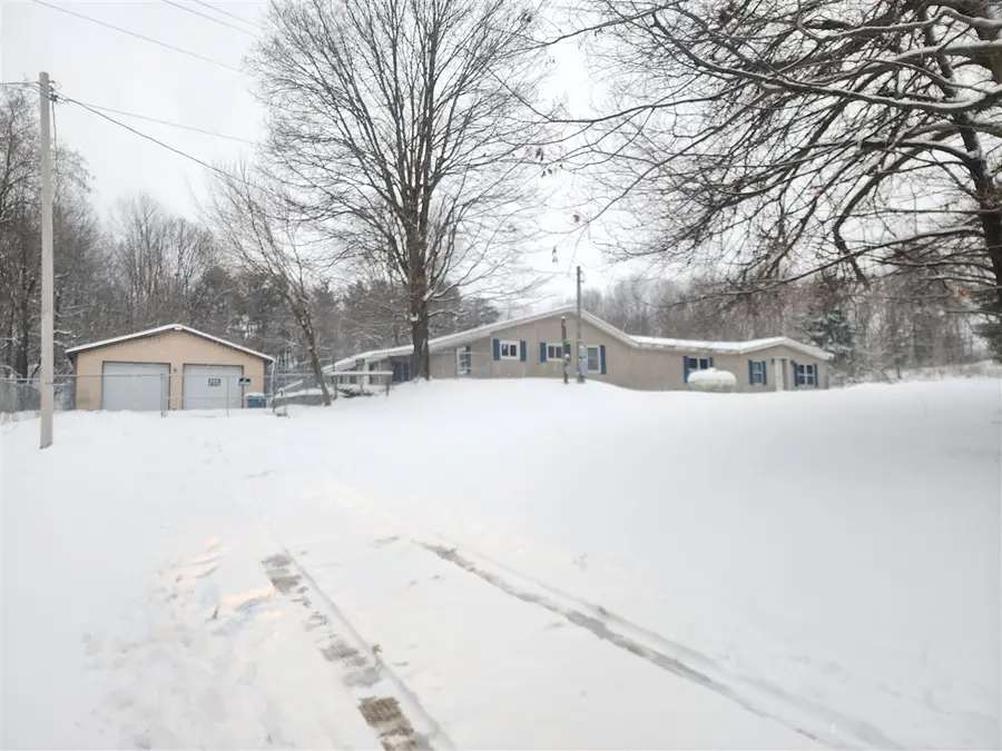 25113 12th, Gobles, MI 49055 - Image #3