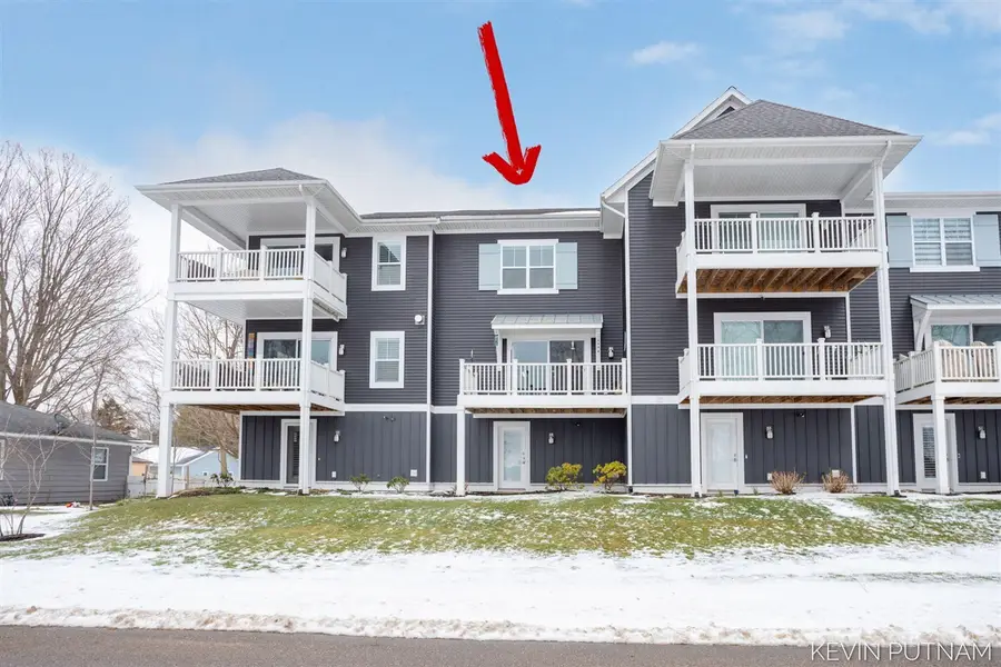 160 Keewatin #Unit D/9, Douglas, MI 49406 - Image #3