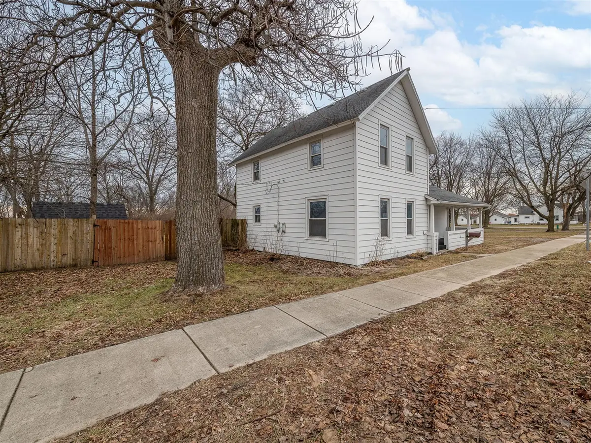 439 E Monroe, Dundee, MI 48131 - #1