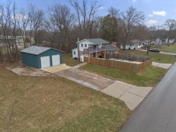 709 Park Shore, Cassopolis, MI 49031