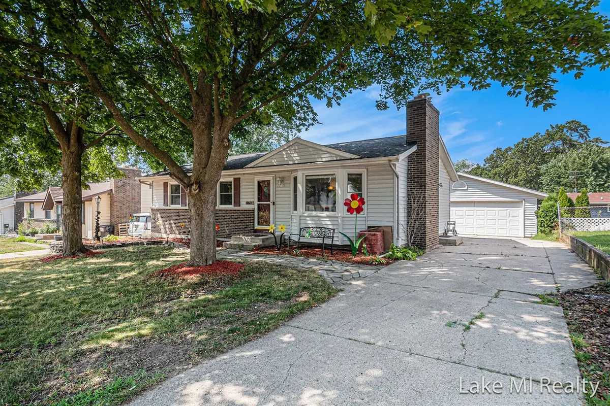 2521 Chassell, Wyoming, MI 49519 - #1