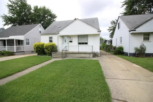 26095 Pattow, Roseville, MI 48066