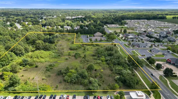 6850 W Q, Kalamazoo, MI 49009