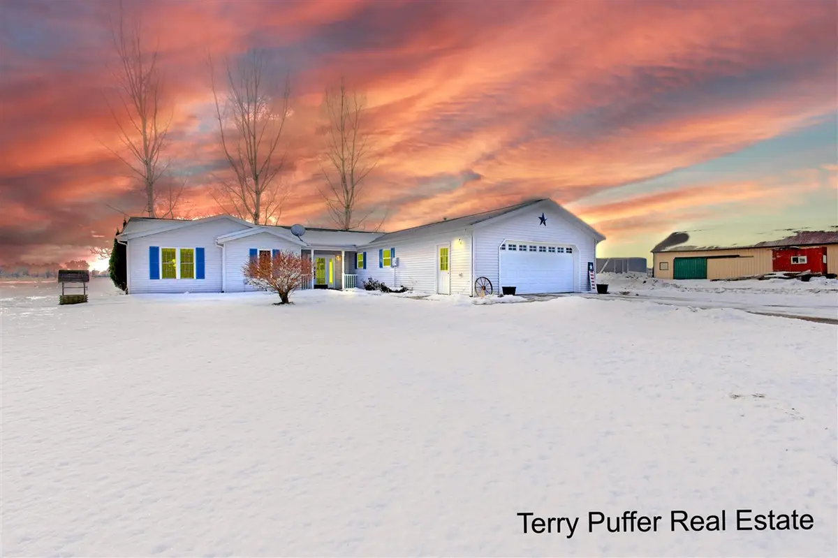 1497 W Grand River, Ionia, MI 48846 - #1