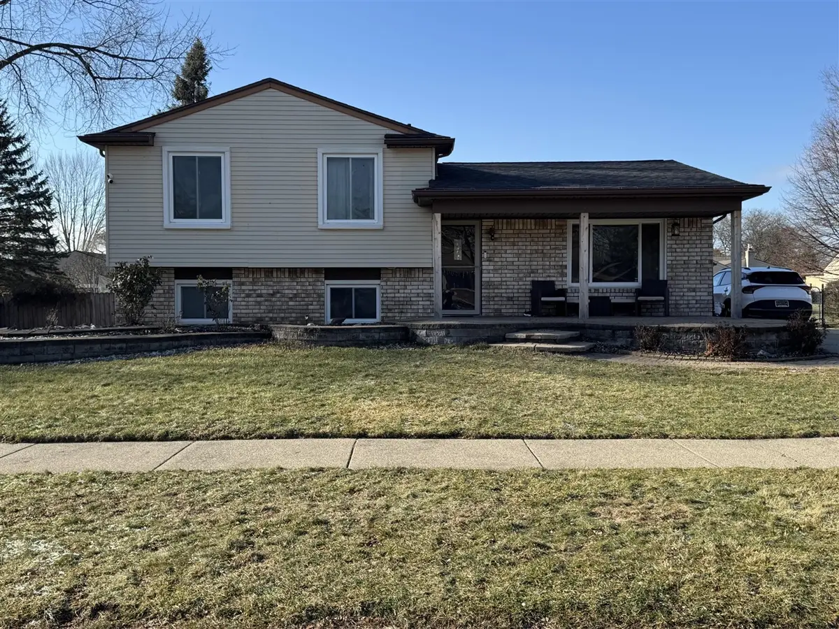 39825 Wolo, Clinton Township, MI 48038 - Image #1