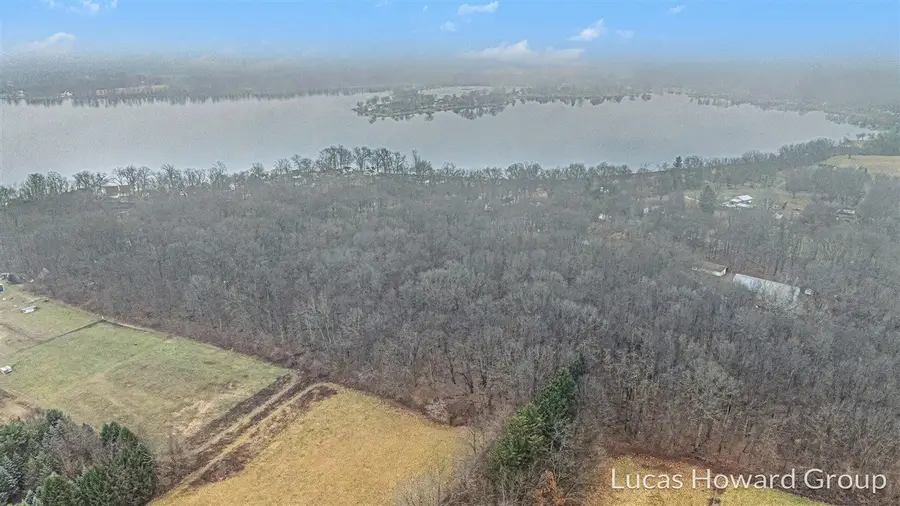 VL E T U, Vicksburg, MI 49097 - Image #2