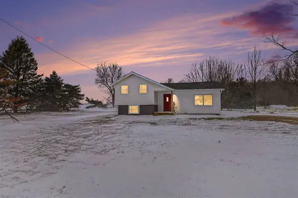 3494 Covert, Leslie, MI 49251